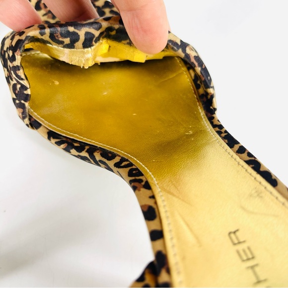 🔥 Sexy Marc Fisher Leopard Animal Print Satin Wrap Around Heels 7.5 flawed* - Picture 9 of 14